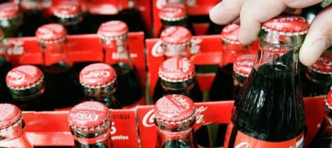 Фото новости: "На Украине начали призывать бойкотировать продукцию Coca-Cola"