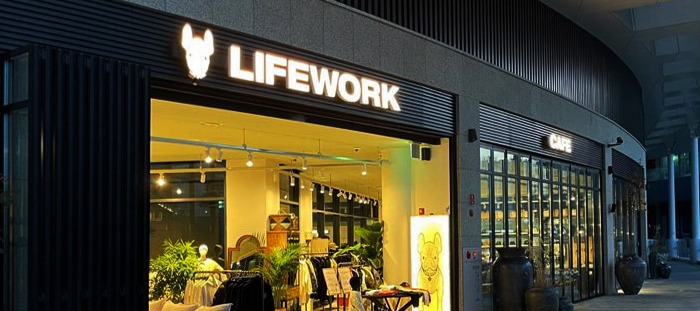 Фото новости: "В России появятся магазины корейского бренда одежды Lifework"