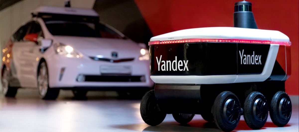 Фото новости: "«Яндекс» начнет серийное производство роботов-доставщиков"