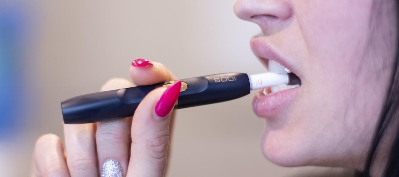 Фото новости: "Philip Morris купит производителя зажигалок Cricket"