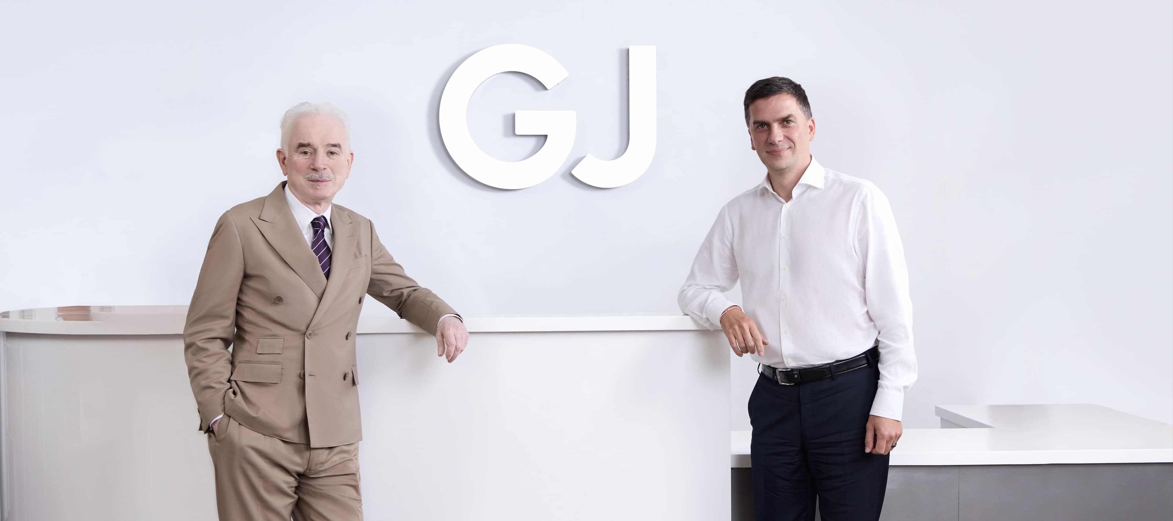 Фото новости: "Гендиректор Gloria Jeans Максим Басов стал совладельцем ритейлера"