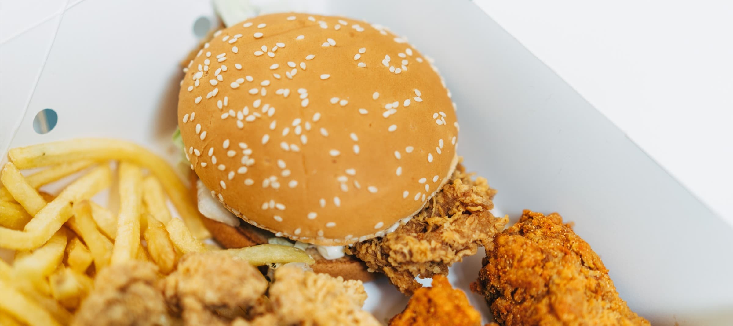 Фото новости: "Флагманский Rostic’s откроется на месте KFC в Москве 25 апреля"