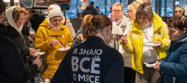Фото новости: "«Мираторг» начал проводить экскурсии в оптово-розничных магазинах «Мираторг Pro»"