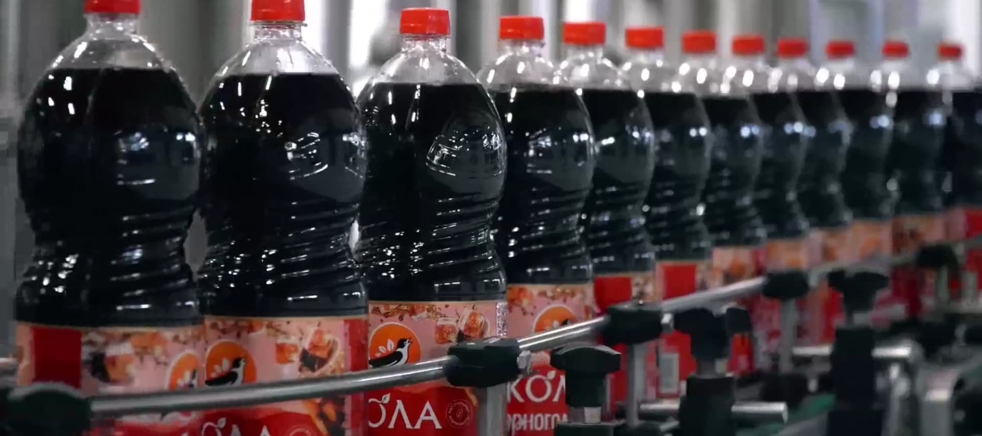 Фото новости: "Производители газированных напитков стали сокращать количество сахара"