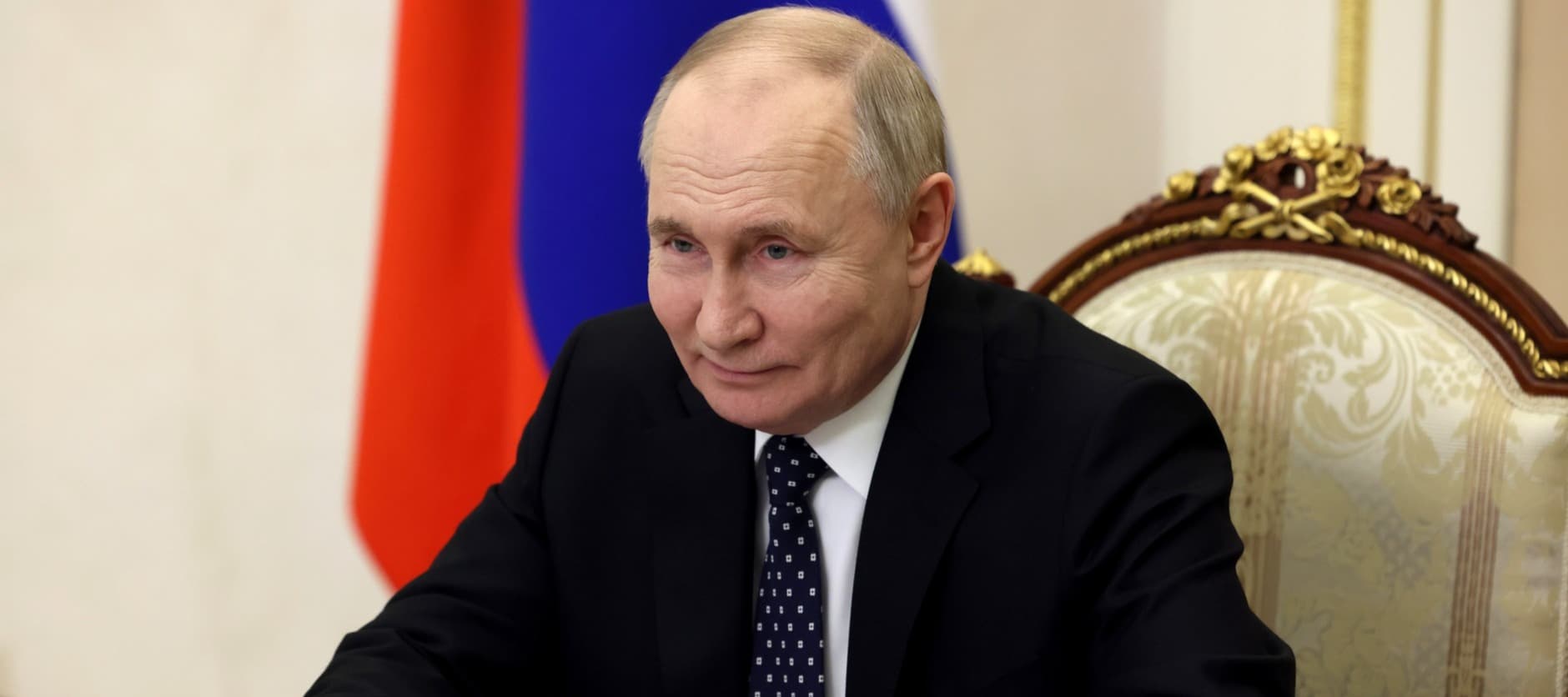Фото новости: "Путин призвал обратить внимание на работу зарубежных маркетплейсов"