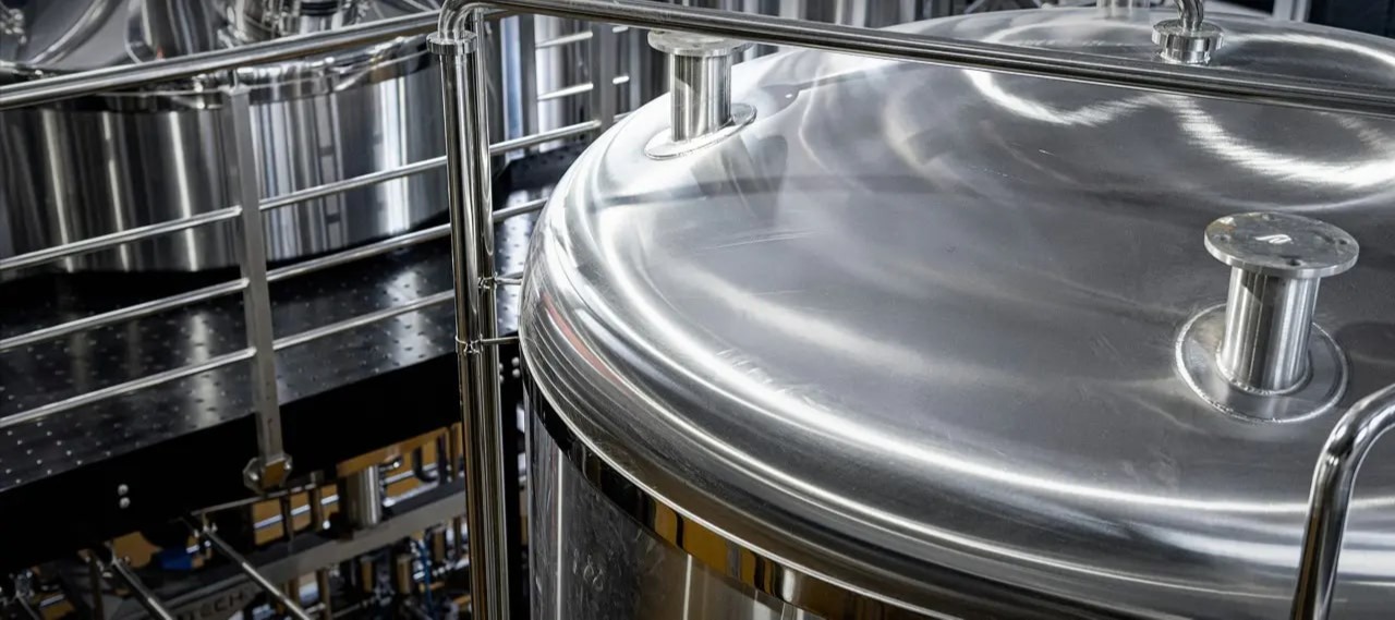Фото новости: "Покупатель российских заводов Heineken выплатил ей долг в 11 млрд руб."