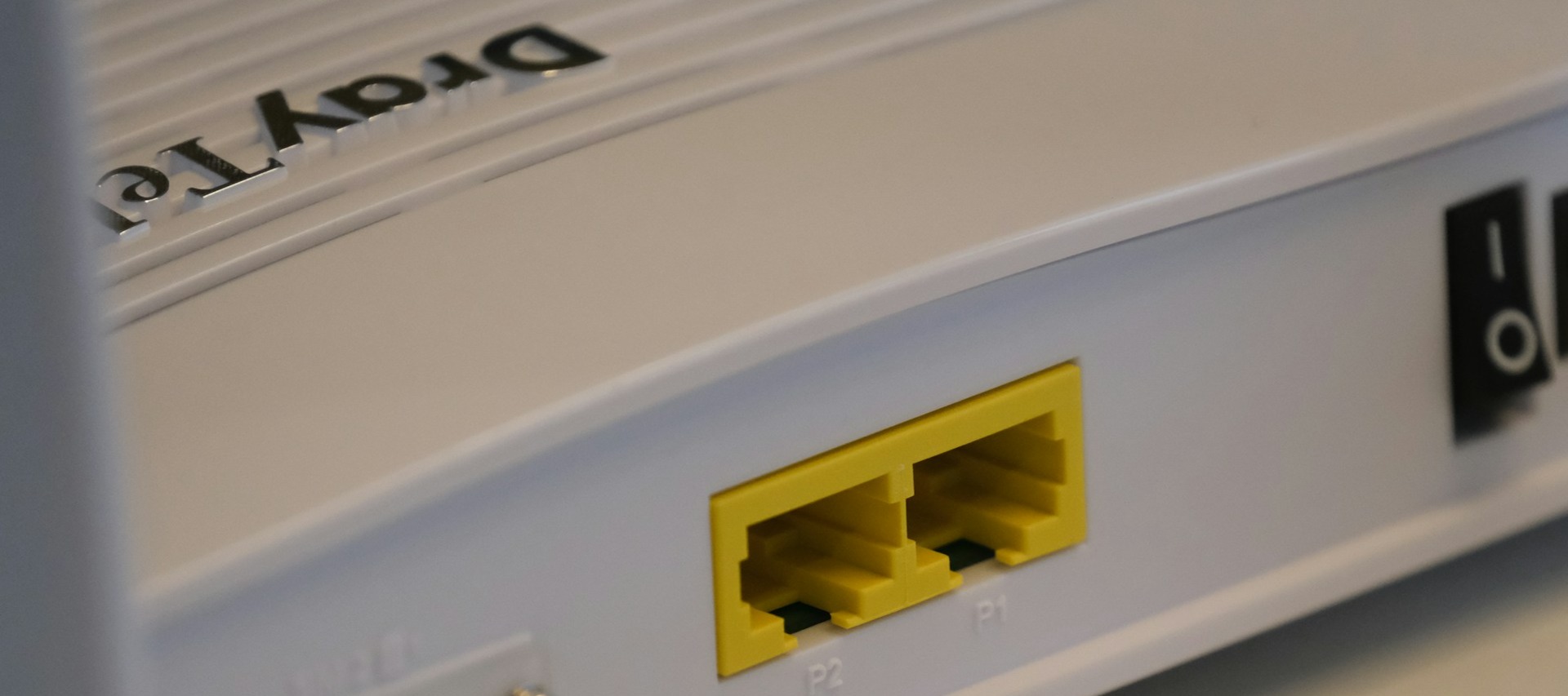 Фото новости: "Россияне стали скупать Wi-Fi-роутеры из-за блокировок мобильного интернета"