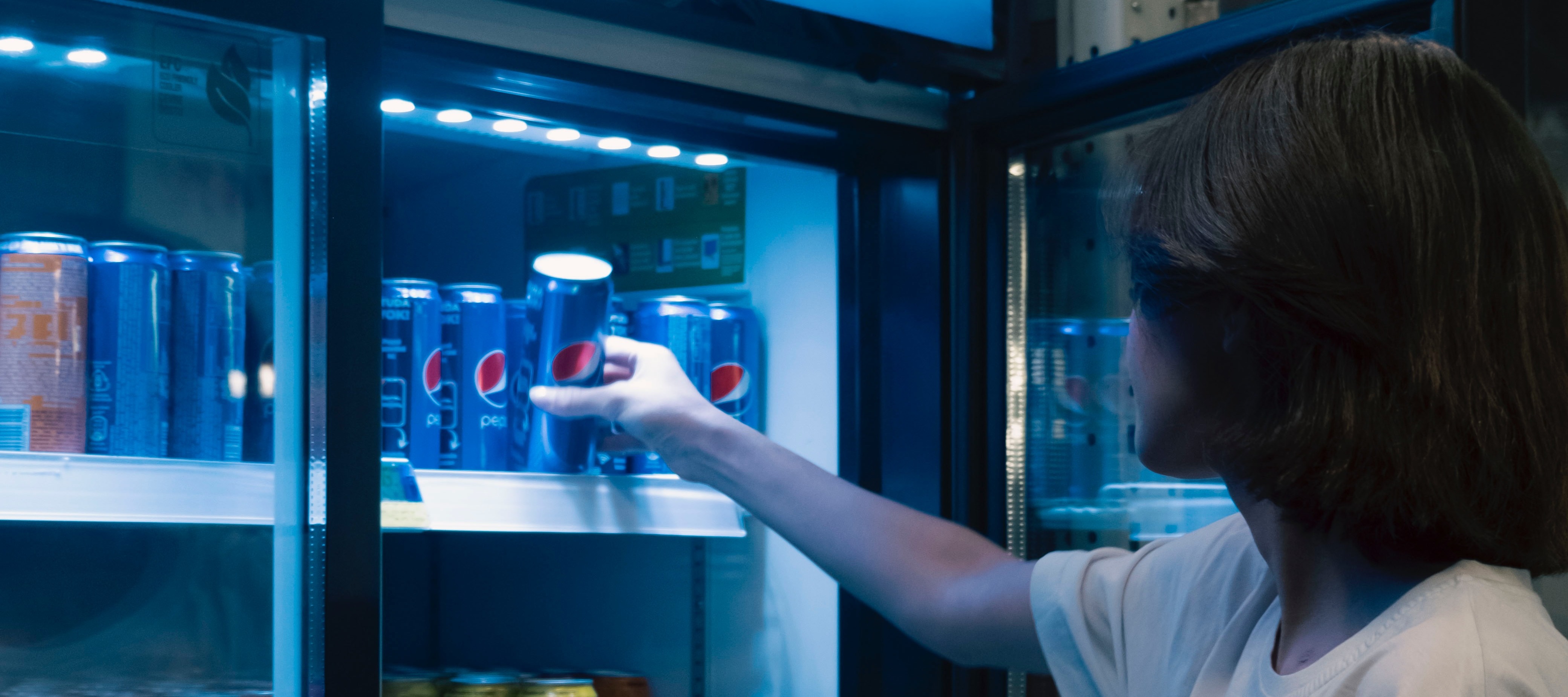 Фото новости: "Coca-Cola и PepsiCo проведут ребрендинг своих холодильников в российских магазинах"