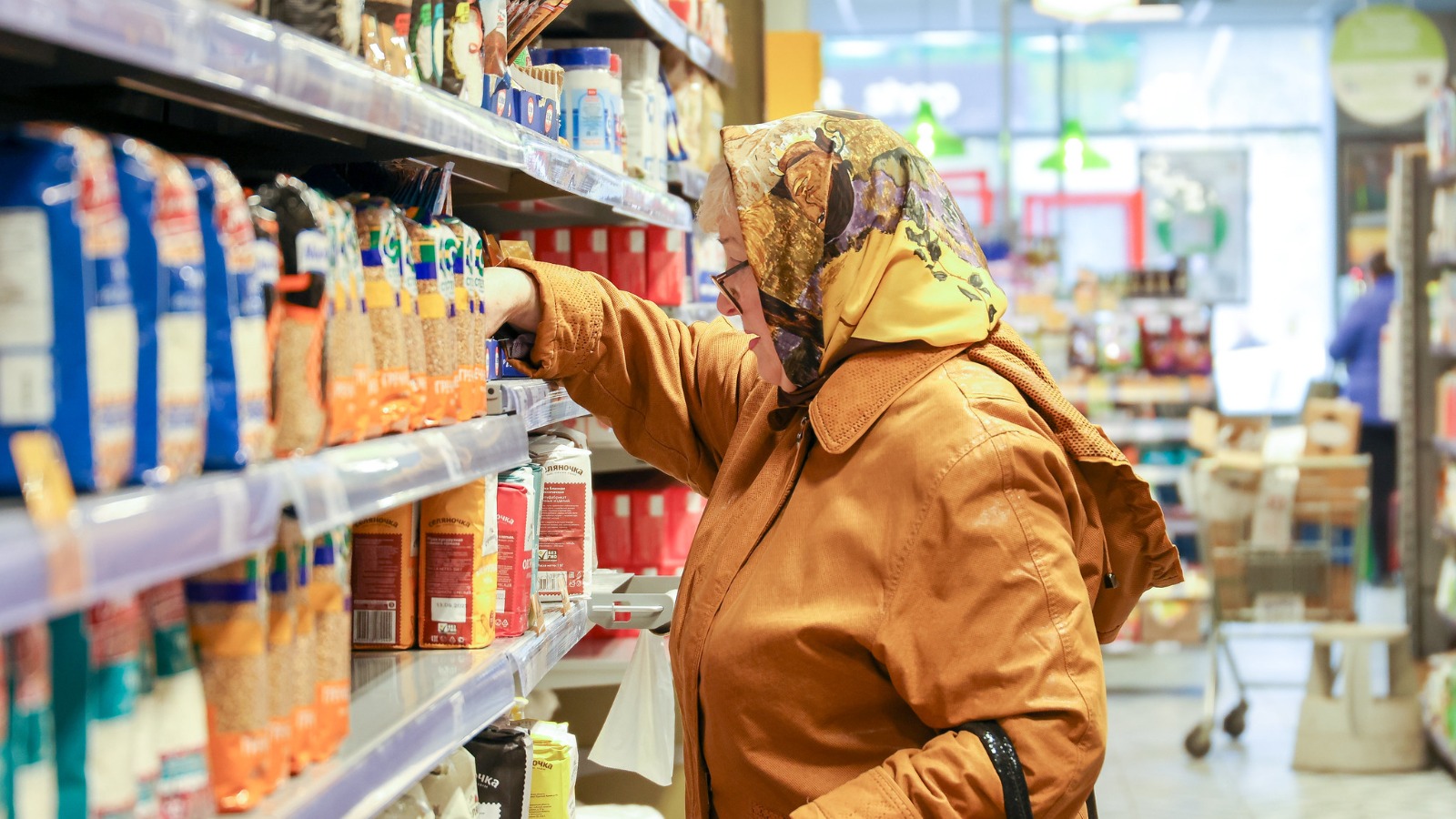 Фото новости: "Ритейлеры предупредили о проблемах с продуктами из-за фиксации цен"