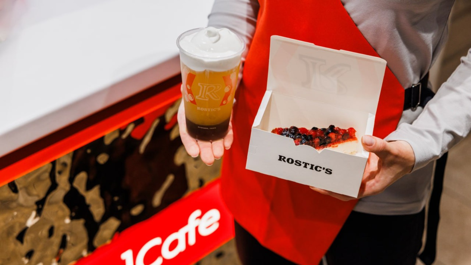 Фото новости: "Rostic's открыл 10 кафе под новым брендом [R]Cafe"