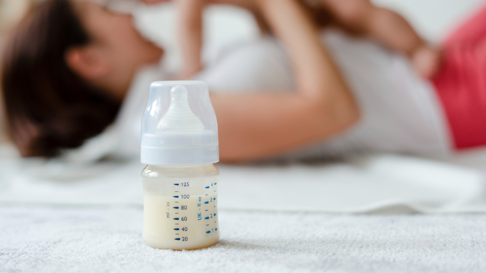 Фото новости: "Союзмолоко просит ограничить эксперимент по маркировке детского питания сухими смесями"