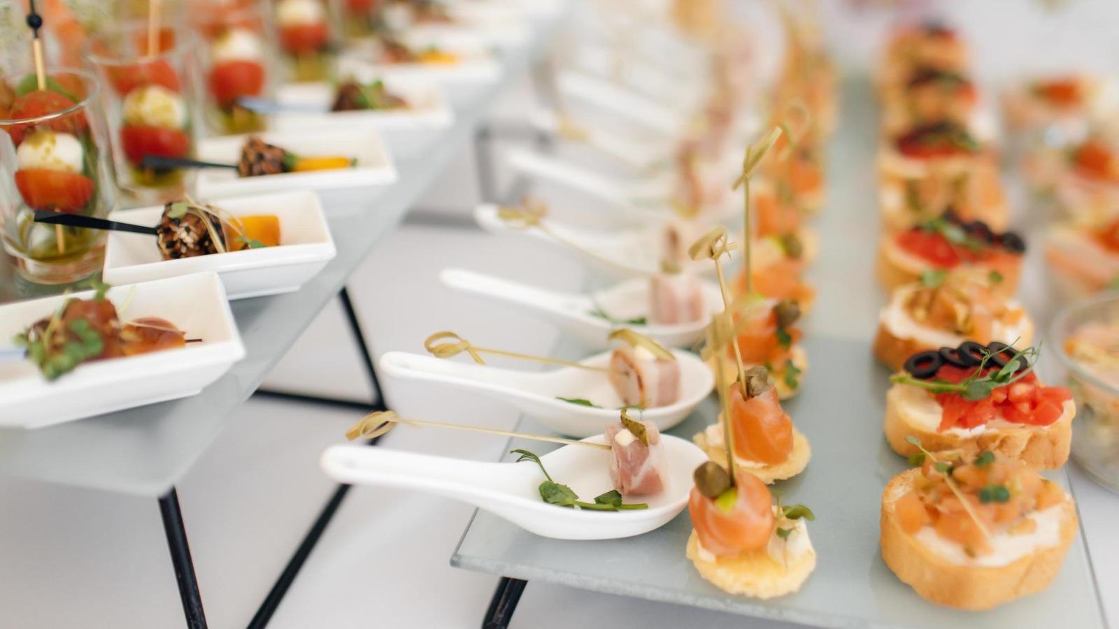 Фото новости: "Wildberries запустил услуги кейтеринга"