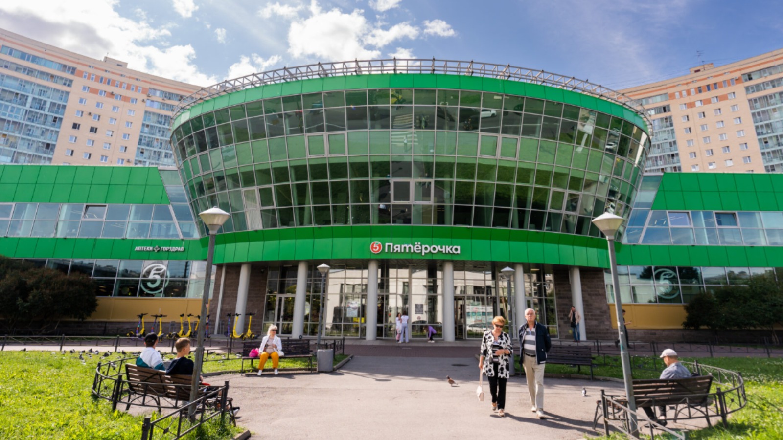 Фото новости: "В 2025 г. X5 увеличила выручку на 18,8%, до 4,64 трлн руб."