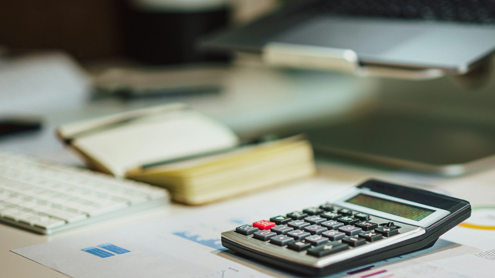 Фото новости: "Forbes: налоговики стали чаще предлагать бизнесу оплатить старые долги"