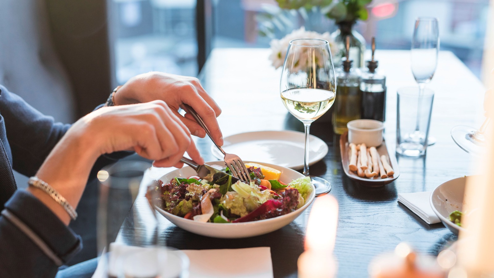 Фото новости: "В Москве закрылось почти 100 кафе и ресторанов в январе"