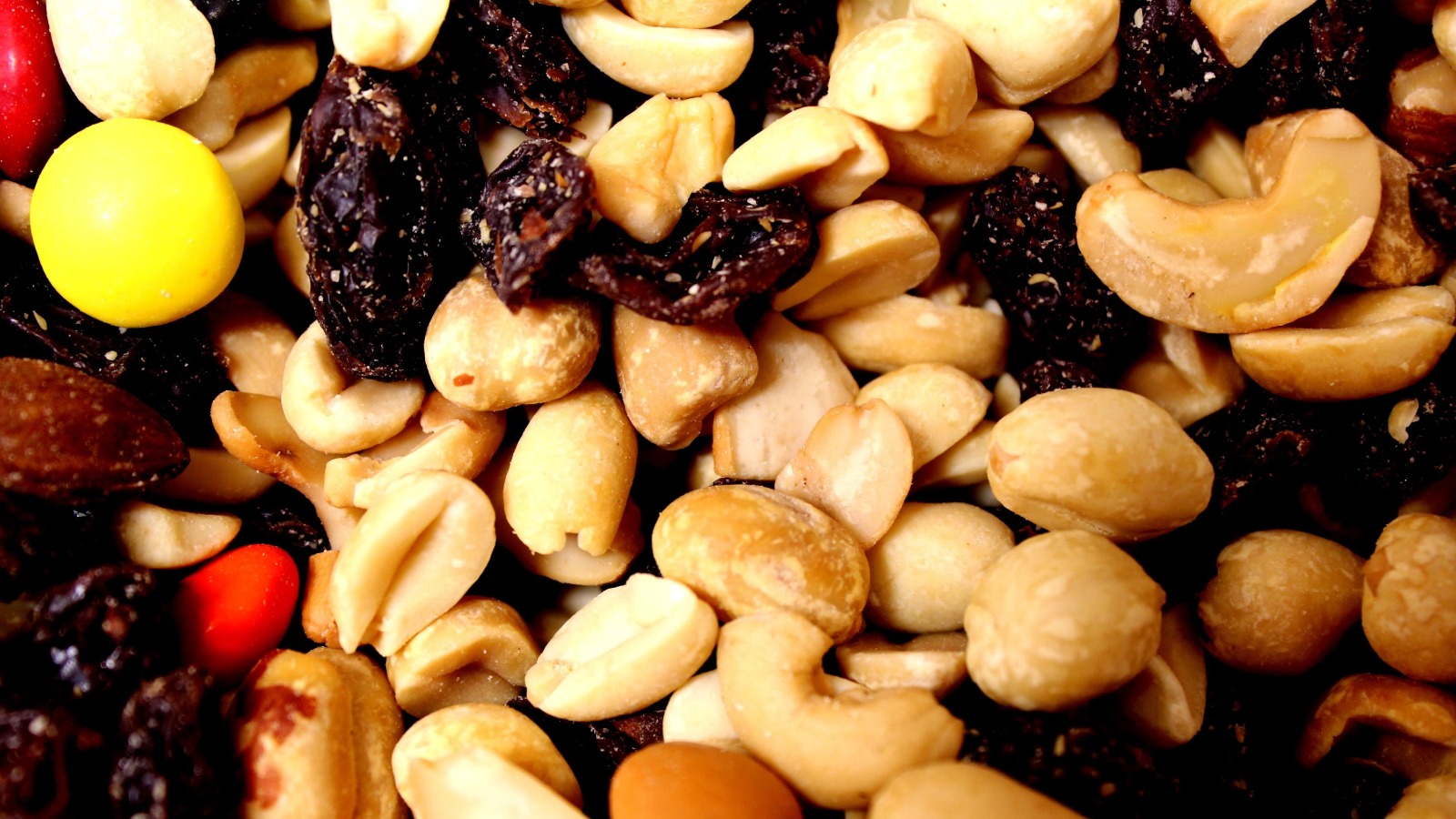 Фото новости: "Компания гендиректора «Черноголовки» купила производителя орешков «Джаз»"