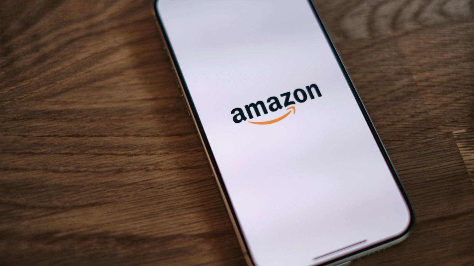 Фото новости: "Amazon планирует выпустить новый смартфон спустя более 10 лет после провала первого устройства"