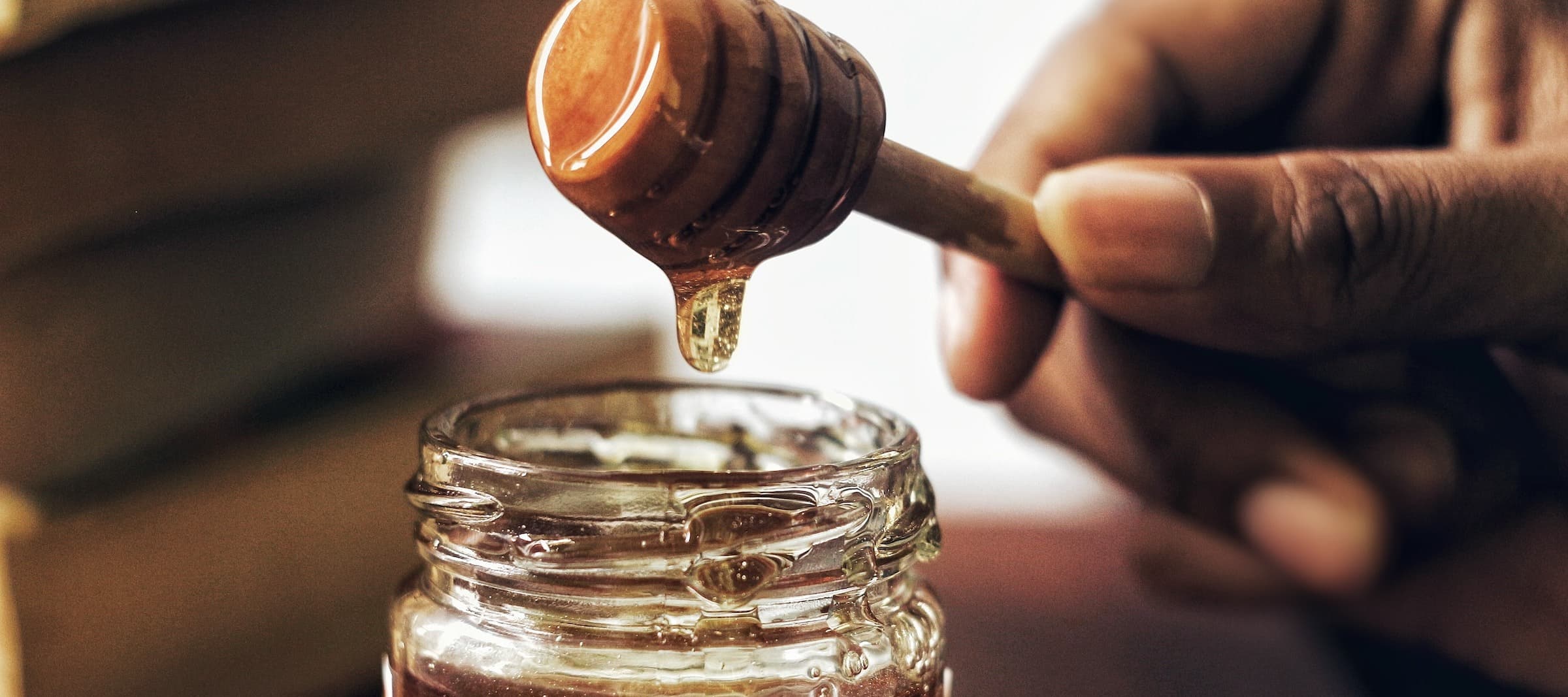 Фото новости: "В Европе начнут продавать первый в мире растительный мед"