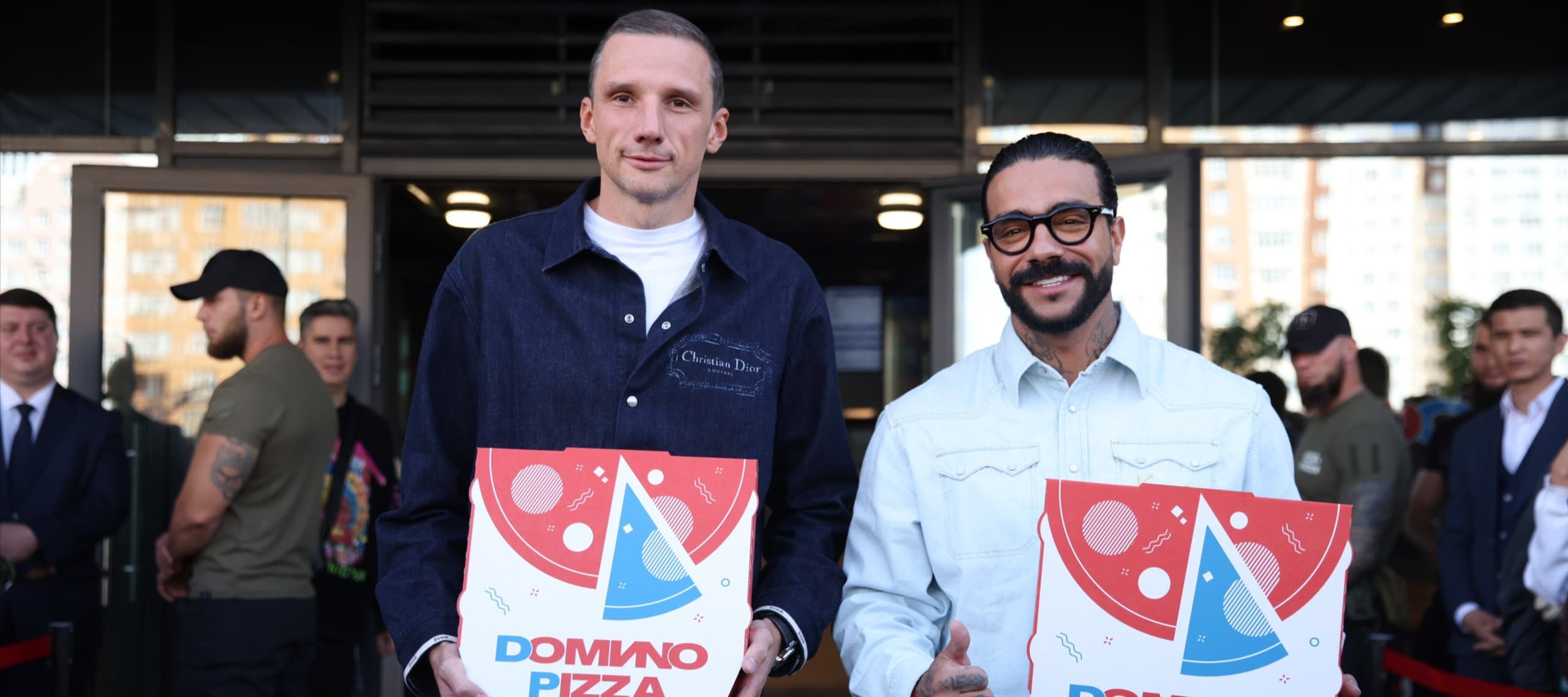 Фото новости: "Тимати и Пинский вложат 400 млн руб. в перезапуск Domino’s Pizza"