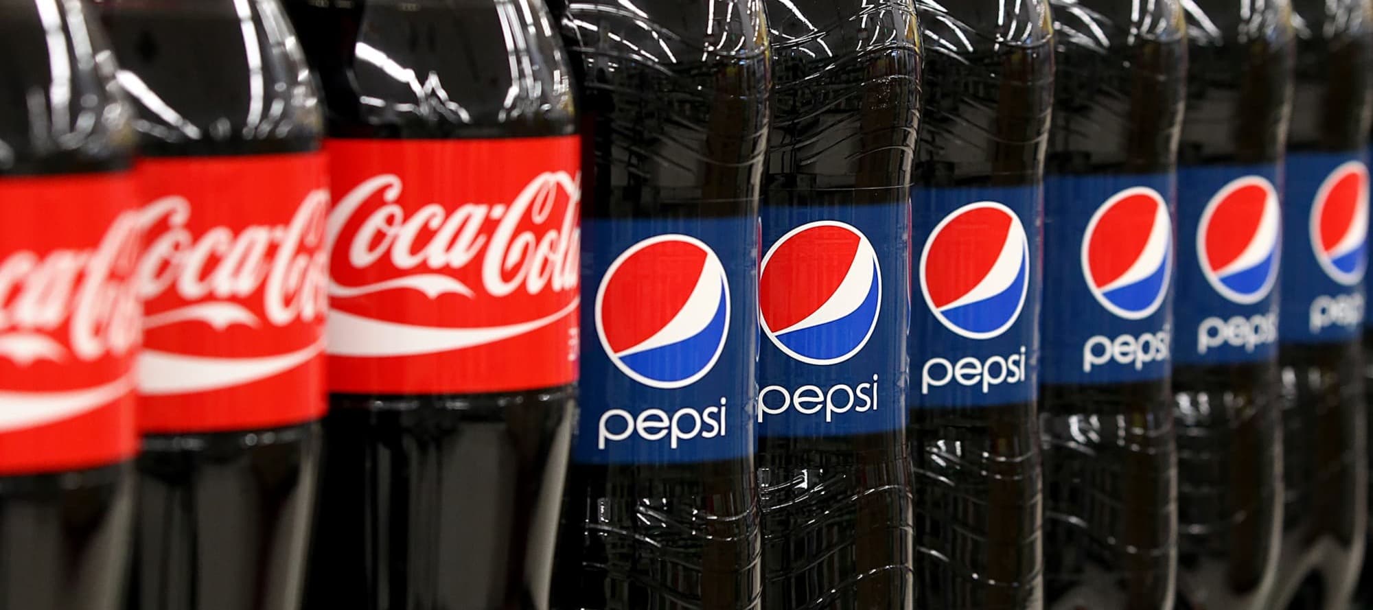 Фото новости: "Coca-Сola и Pepsi обеспечивали 60-70% продаж безалкогольных напитков в России"