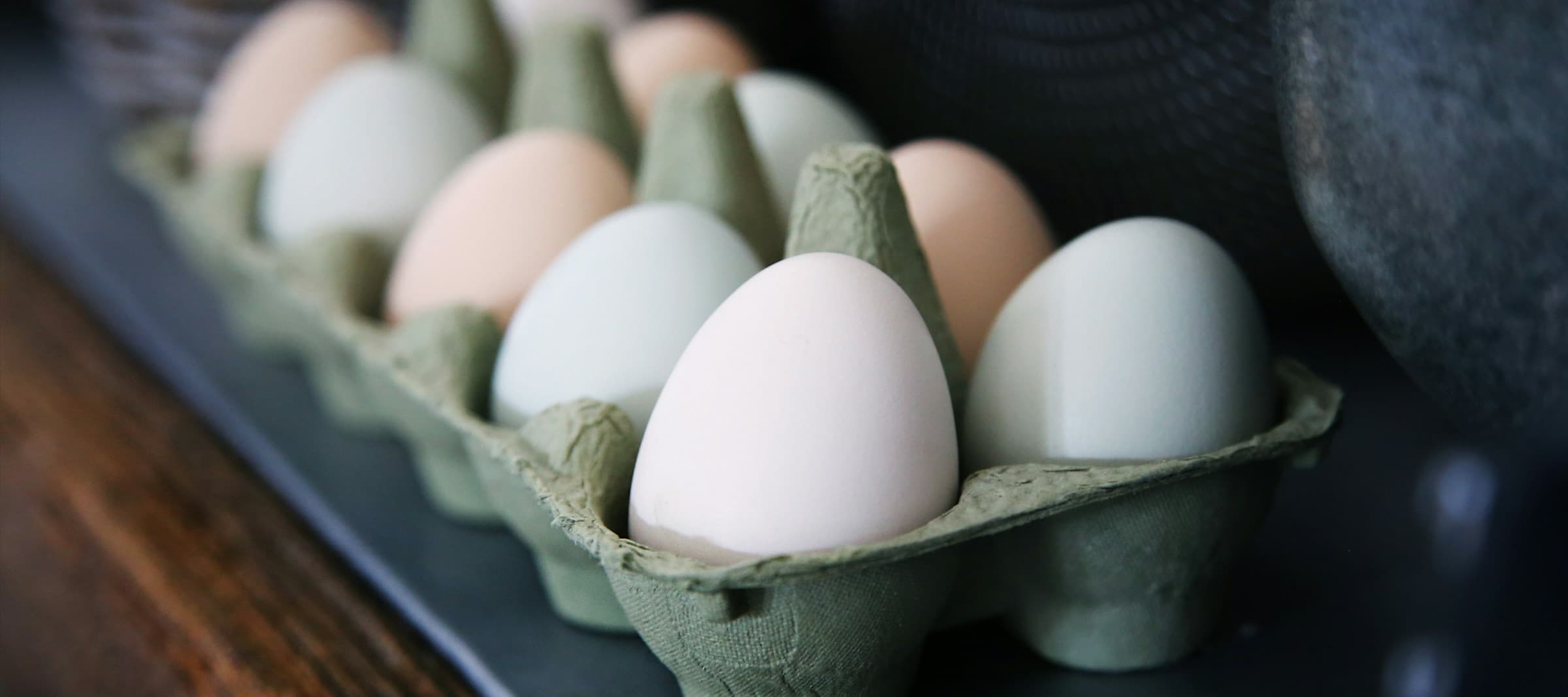 Фото новости: "В России снизилось производство куриных яиц"
