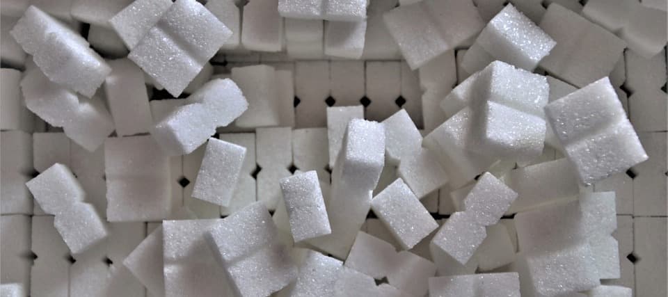Фото новости: "В магазинах «Магнита» спрос на сахар снизился вдвое"