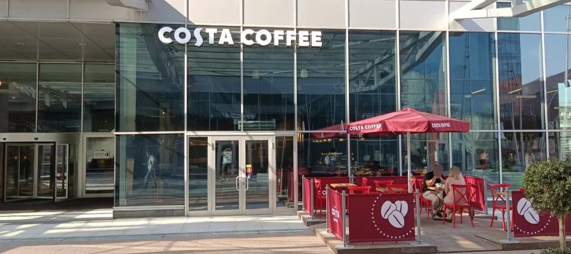Фото новости: "Costa Coffee приостановила работу в России"