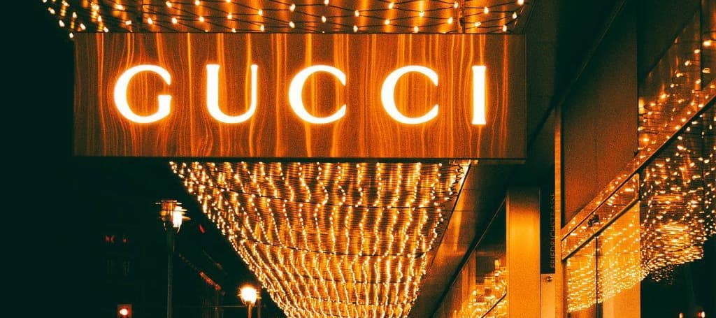 Фото новости: "В магазинах Gucci можно будет заплатить криптовалютой"