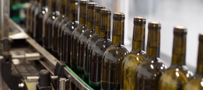 Фото новости: "Крымские вина могут подорожать на 15% из-за изменений логистики"