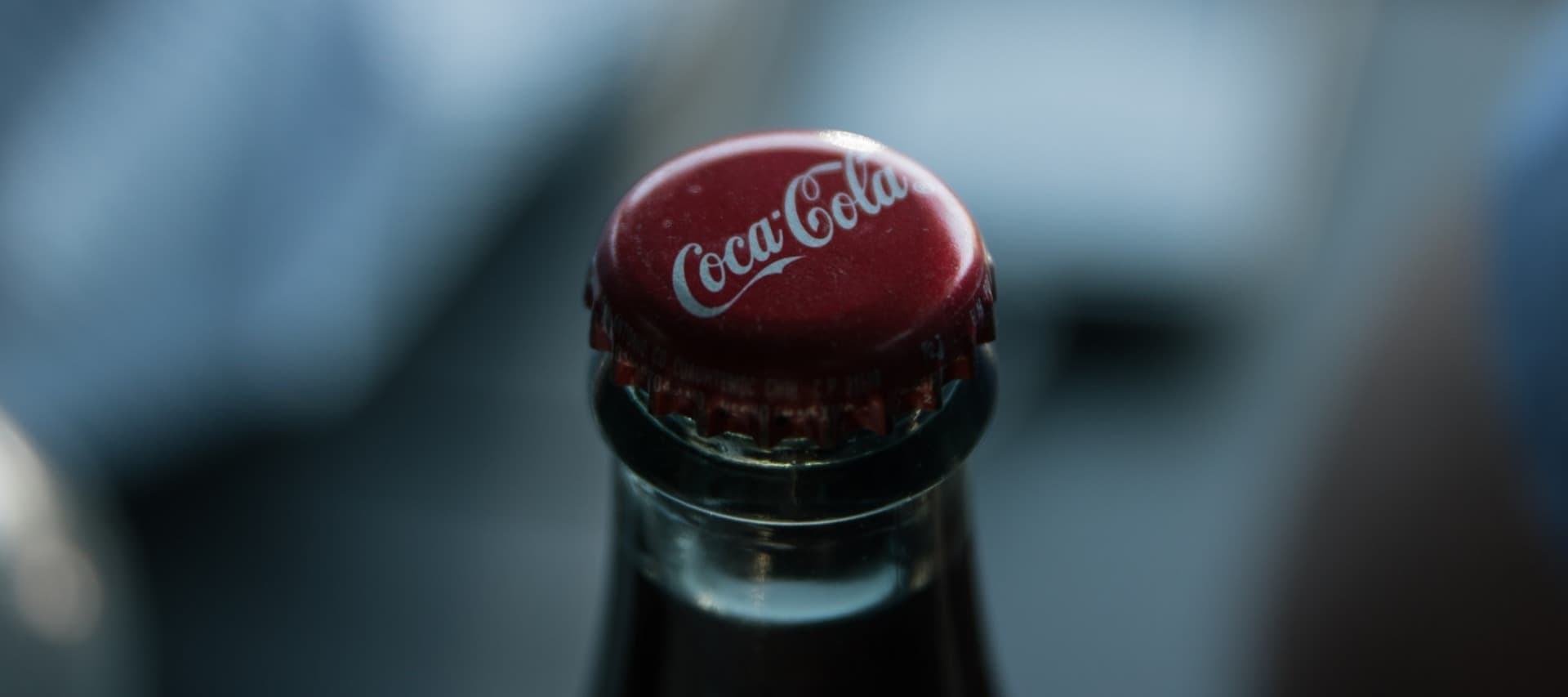 Фото новости: "Coca-Cola осталась в лидерах по продажам газировки в России"