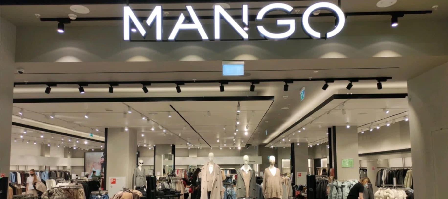 Фото новости: "Магазины Mango возобновят работу в «Атриуме» и «Авиапарке»"