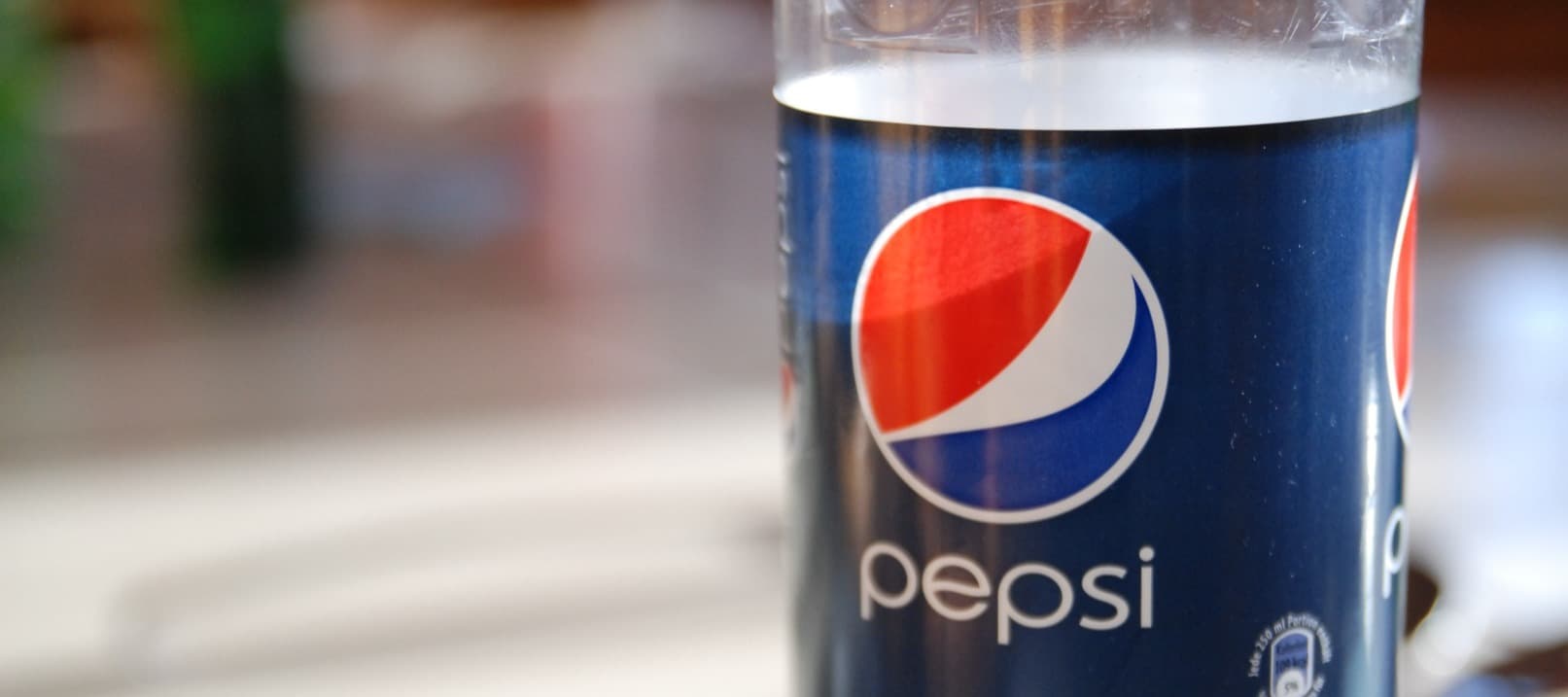 Фото новости: "Отказ от продаж глобальных брендов в России стоил PepsiCo $241 млн"
