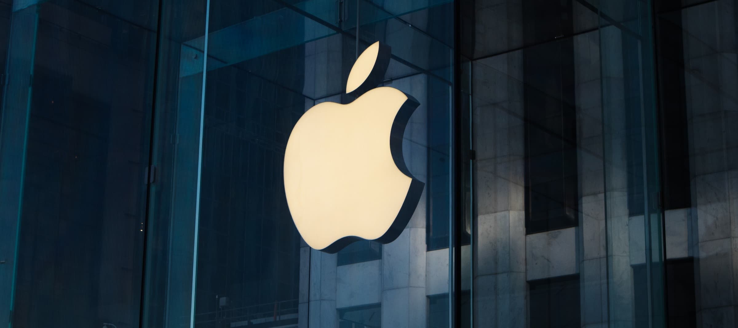 Фото новости: "Минцифры хочет обязать Apple разрешить установку приложений не из App Store"