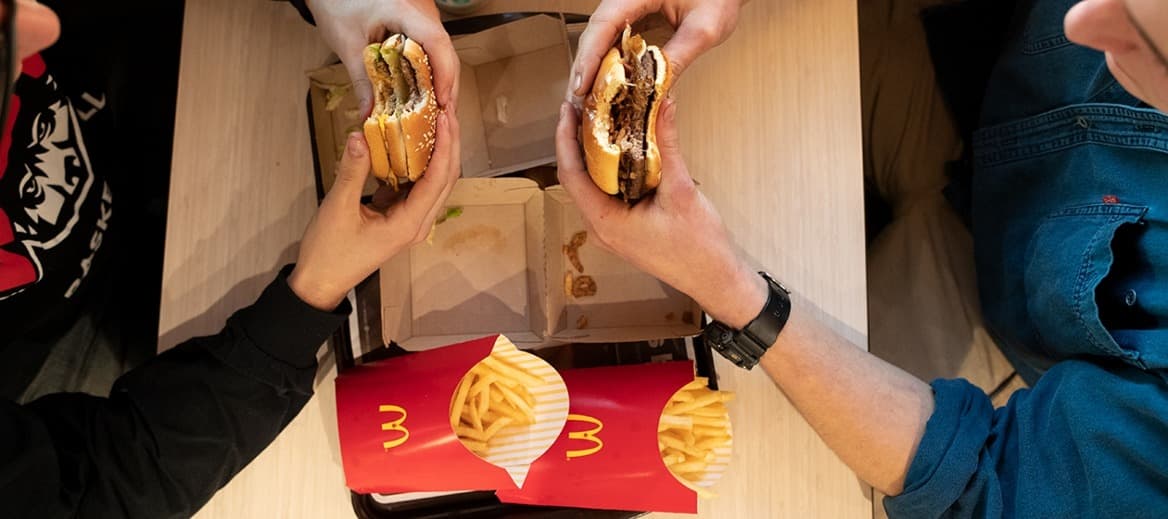 Фото новости: "Как McDonald’s принимал решение уйти из России"