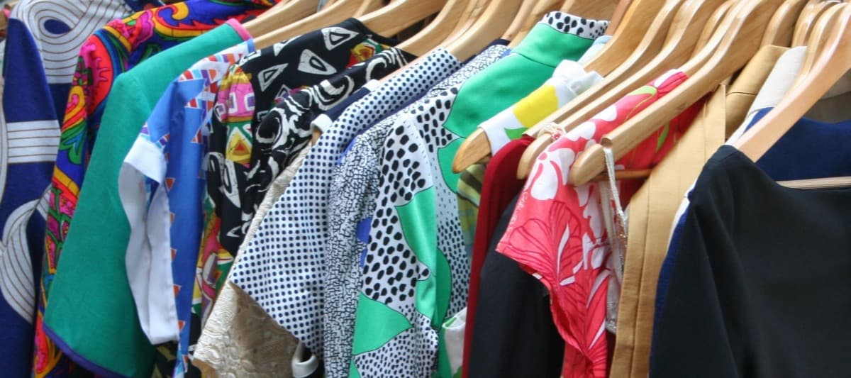 Фото новости: "Продавцы дешевой одежды начали переезжать в торговые центры"