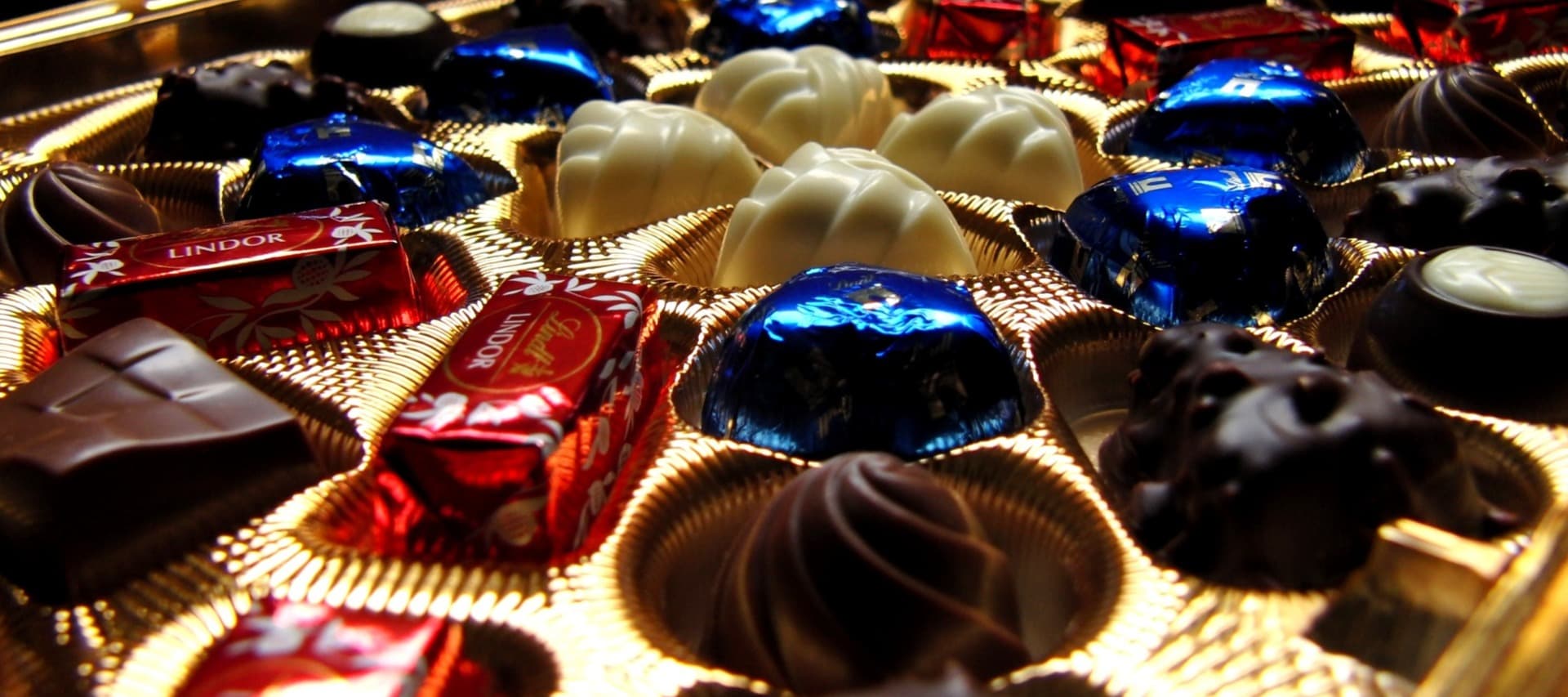 Фото новости: "Производитель шоколада Lindt решил уйти из России"
