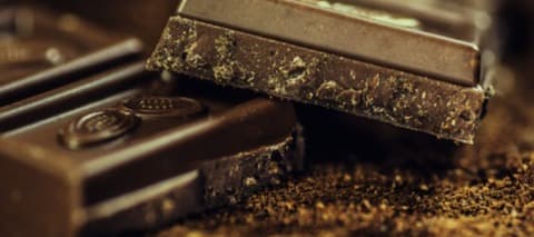 Фото новости: "Минсельхоз: российские производители шоколада смогут заменить Lindt"