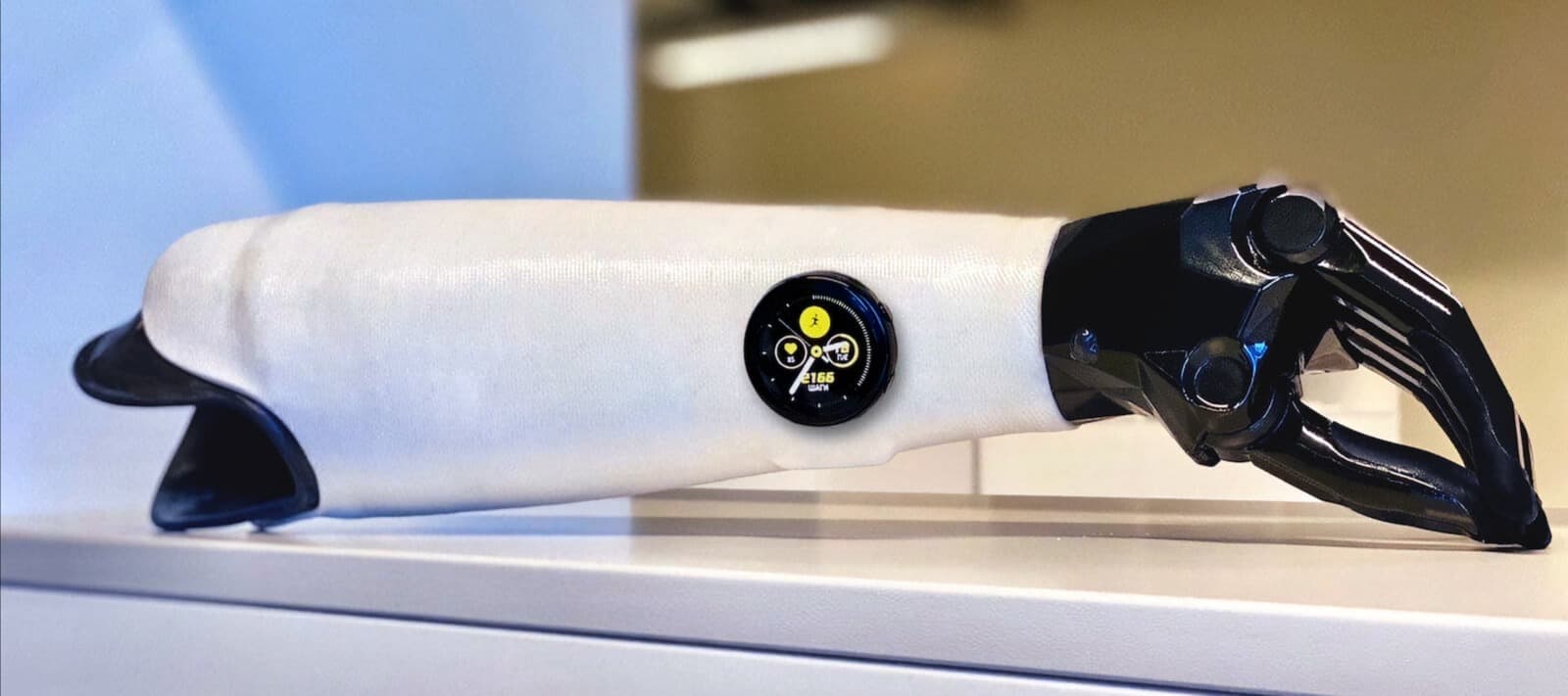 Фото новости: "АФК «Система» может купить долю в производителе бионических протезов рук «Моторика»"