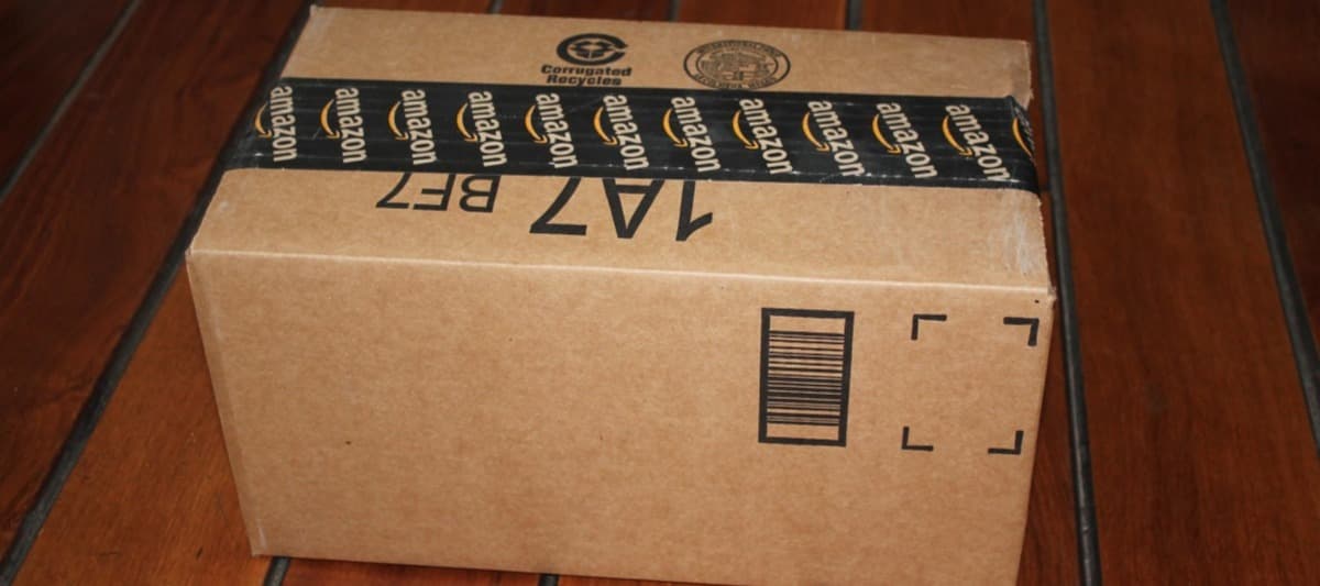 Фото новости: "Amazon заморозил набор сотрудников в свой розничный бизнес"
