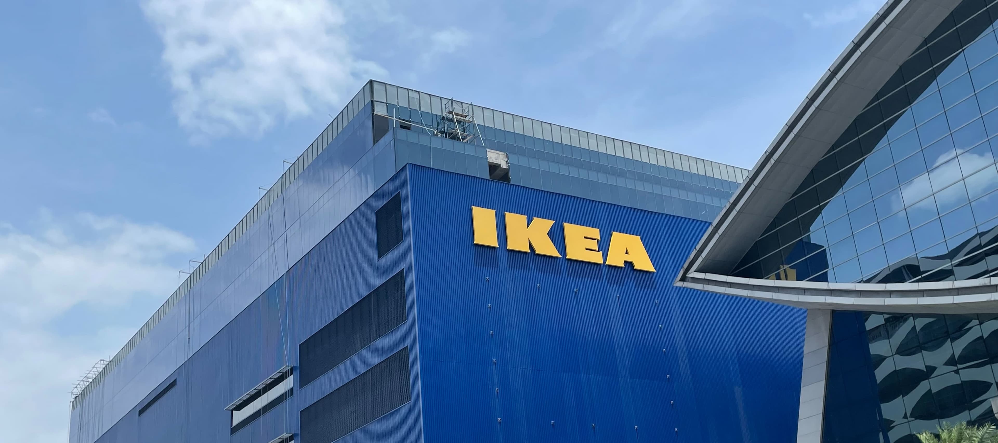 Фото новости: "Ikea уволила 10 000 сотрудников в России"