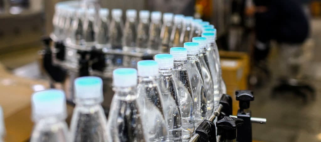 Фото новости: "Тимченко продал бизнес по производству воды «Акваника» партнеру «Черноголовки»"
