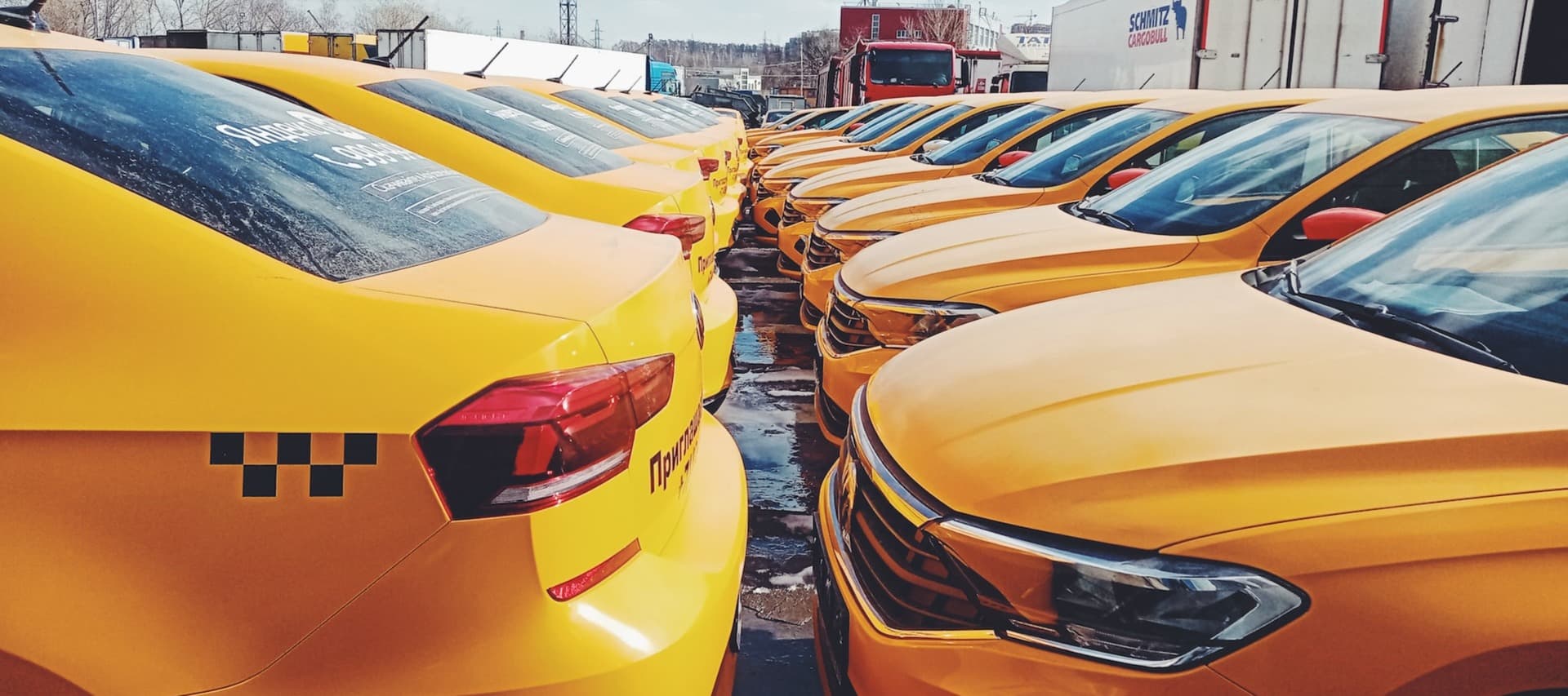 Фото новости: "ТАСС: VK готов перезапустить собственный сервис такси"