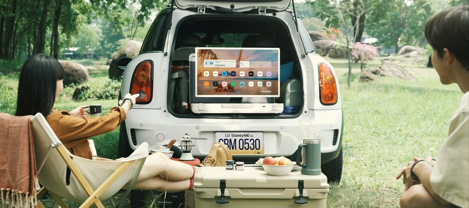 Фото новости: "LG представила портативный телевизор с сенсорным экраном"