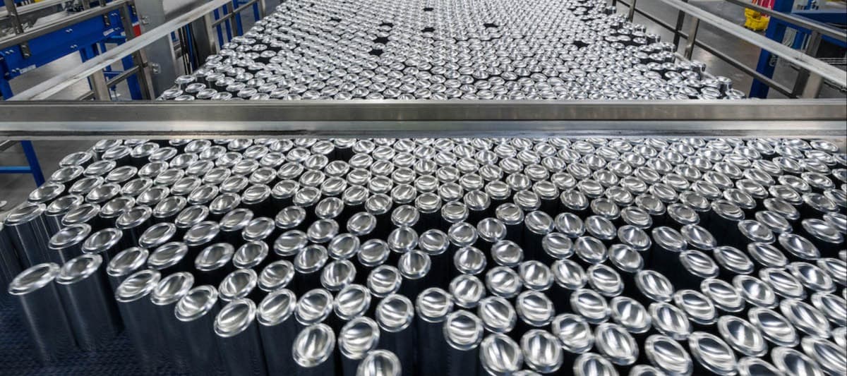 Фото новости: "Крупнейший производитель алюминиевых банок в России предупредил о повышении цен"