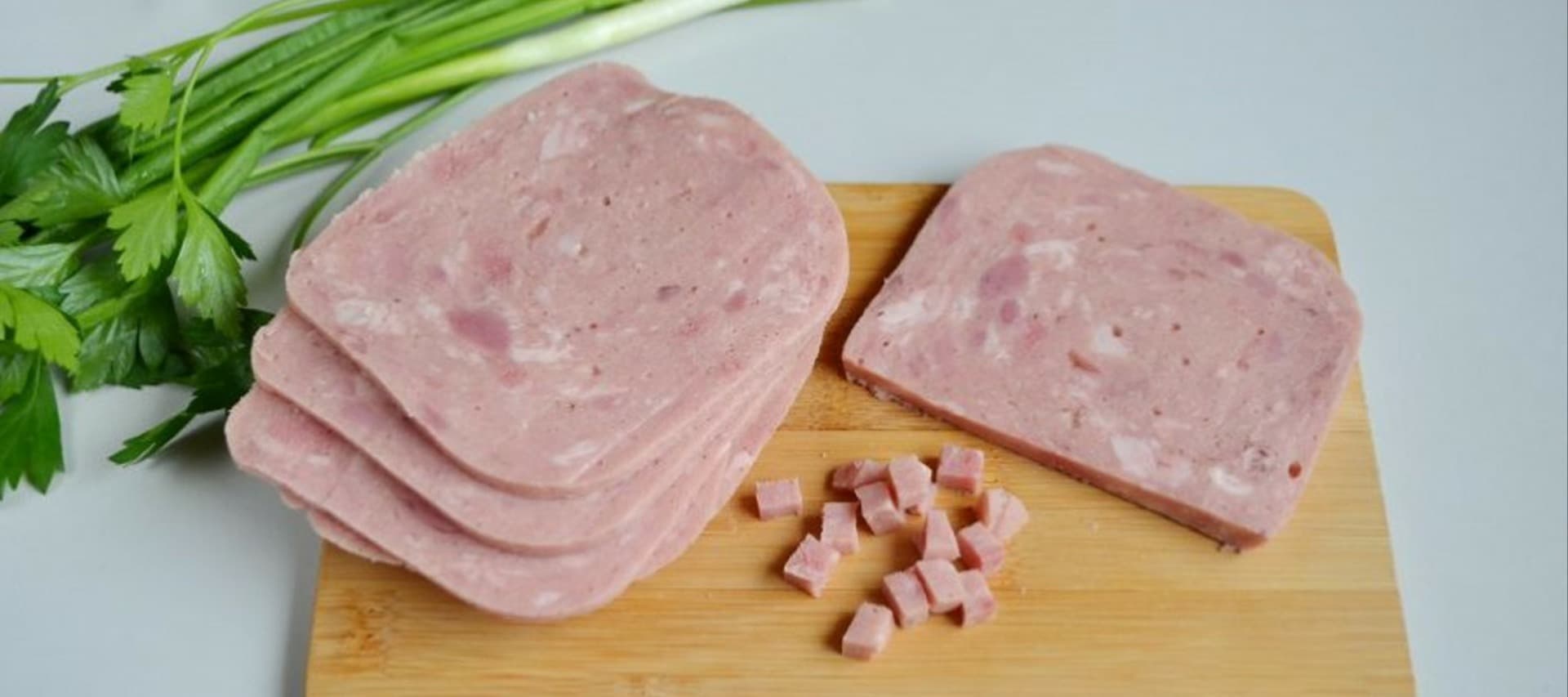 Фото новости: "«Аби» изъял партию колбасной продукции с геномом африканской чумы свиней"