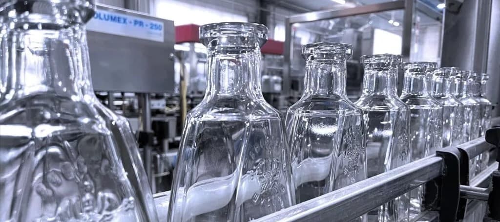 Фото новости: "Производитель водки «Мороша» сократил производство на 40% за январь—август"